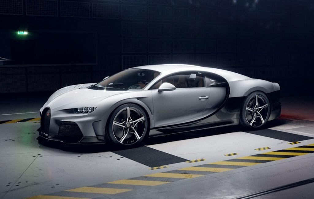 A 1,600 PS longtail hypercar built for 440 km/h, combining luxury, aerodynamics, and investment-grade exclusivity.